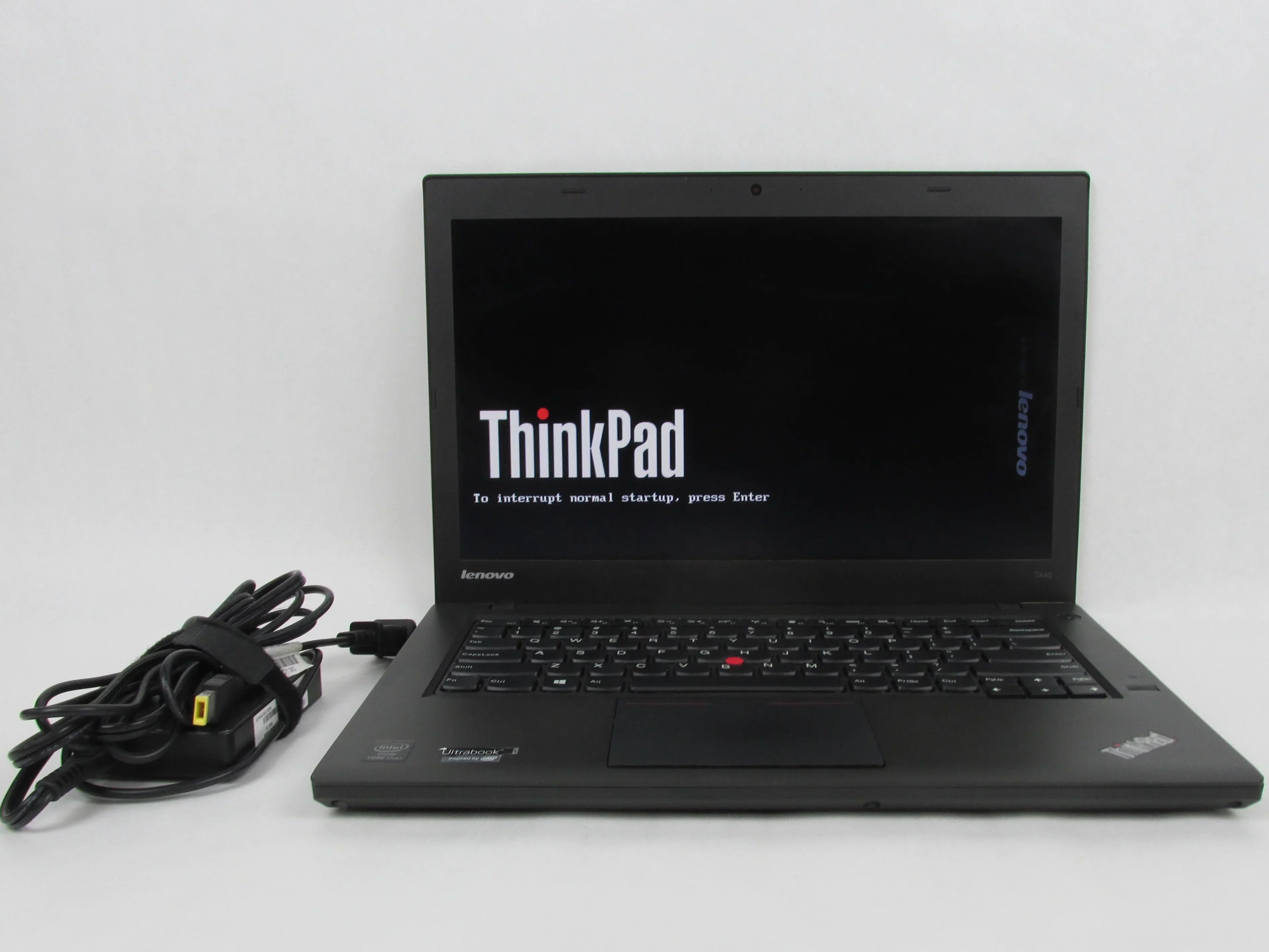 Lenovo T440 i7, 240 SSD 8 GB RAM WIN 10 PRO - USED