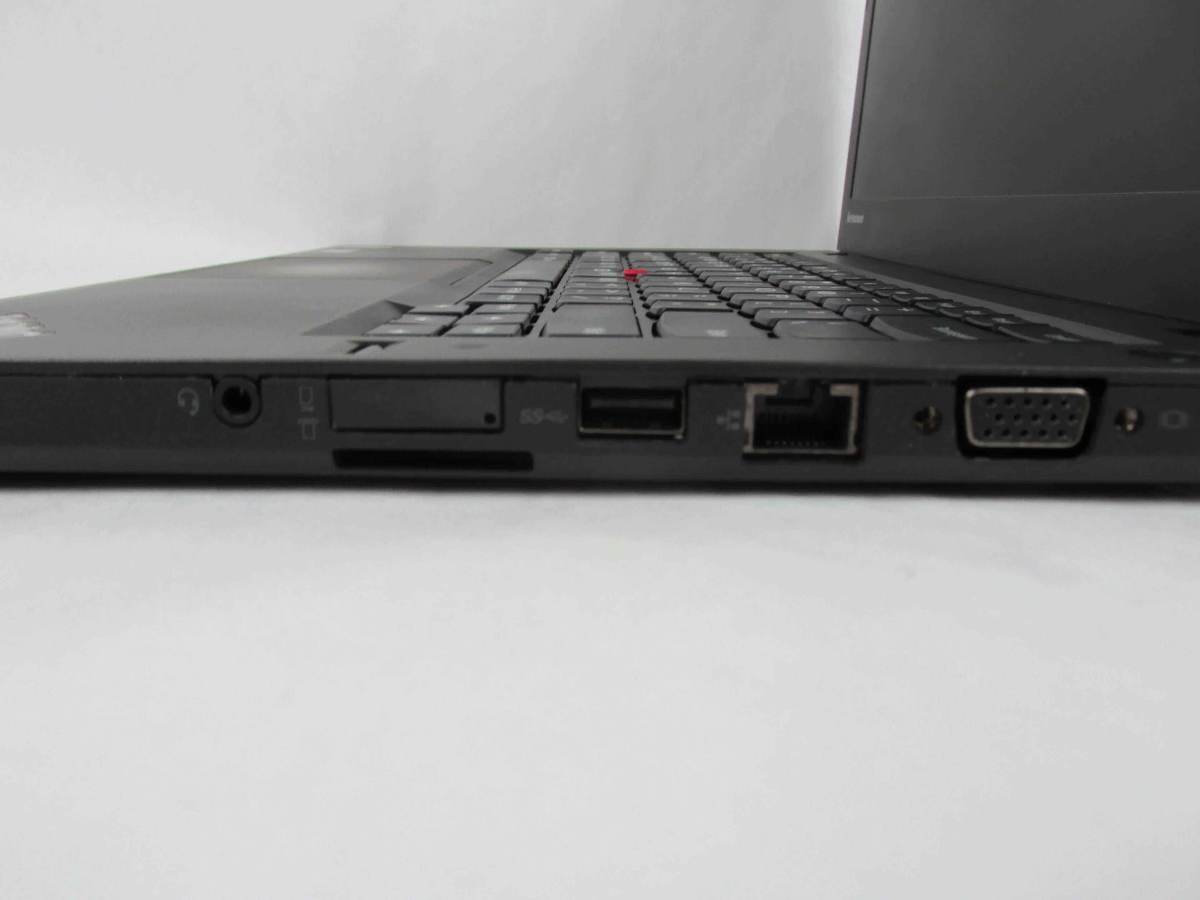 Lenovo T440 i7, 240 SSD 8 GB RAM WIN 10 PRO - USED