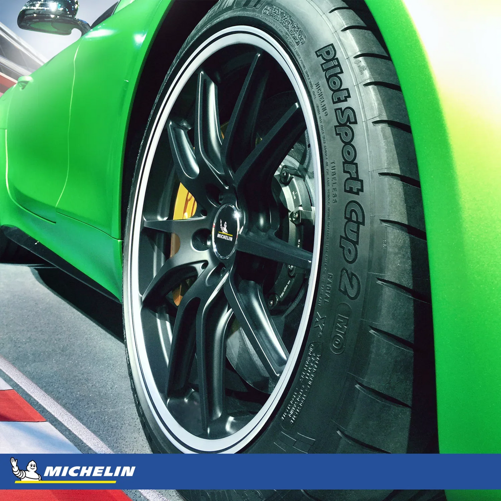 Michelin Pilot Sport Cup 2 (240) Summer 265/35ZR19/XL (98Y) Tire