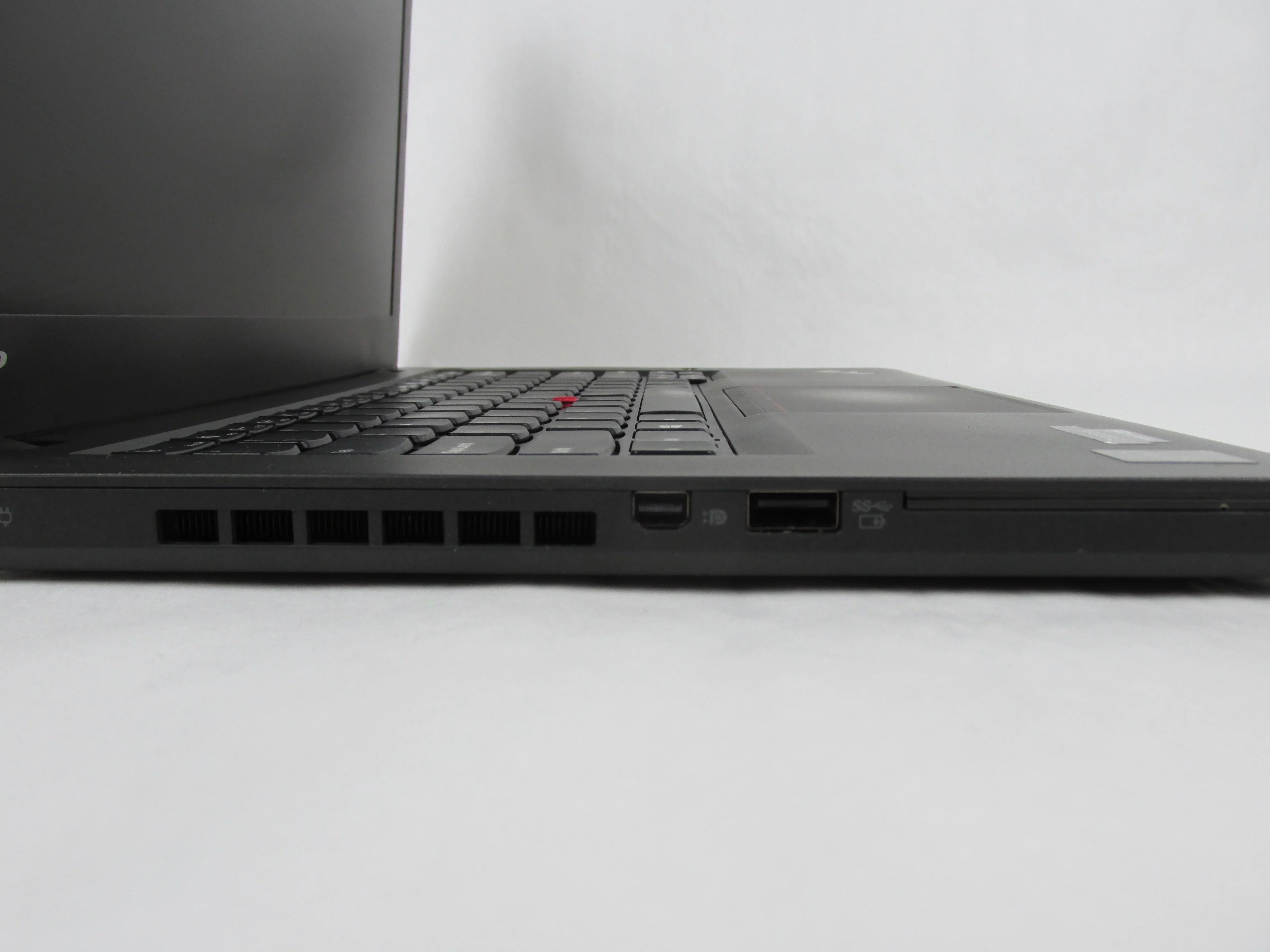 Lenovo T440 i7, 240 SSD 8 GB RAM WIN 10 PRO - USED